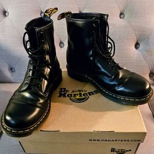 Dr. Martens 1460 Lace up boots